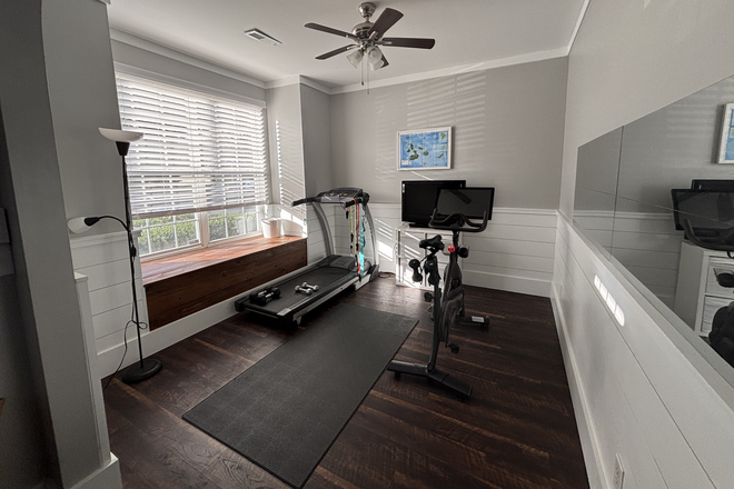 Peloton Bike and treadmill - Fully Furnished 3BR Lakefront Townhouse + In-Home Gym (Utilities Optional)