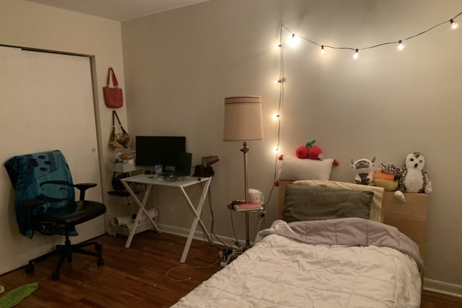 Bedroom - Town Home right behind Tyler and Klein