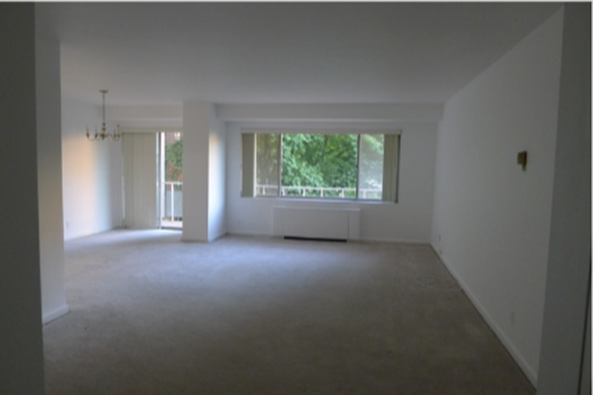 Living room - The Towers Condominium