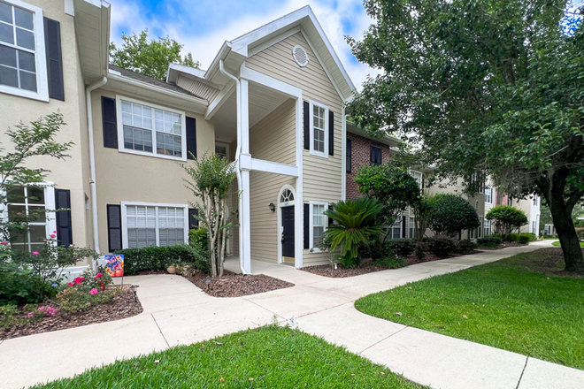  - Beautiful 3 Bedroom Condo in the Links with Golf Course Views