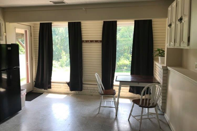 Kitchen sitting area - 1 Bedroom Apartment, 12 minutes to UConn, QUIET setting, partly furnished, NO PETS, One person only
