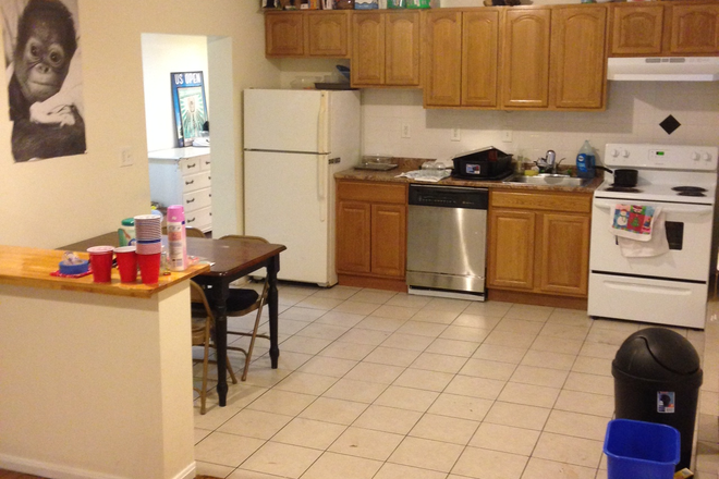 kitchen - Modern 3 BR apt close to BC. Best deal in town! Steal it TODAY! Rent NOW for 2026! NO FEE!