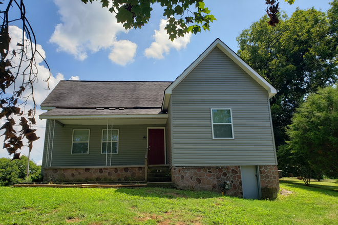 Front of house (Left Living Room,  Right Front Bedroom) - Updated 3 BR 2 BA House with off street parking in Quiet Neighborhood 3 miles from campus