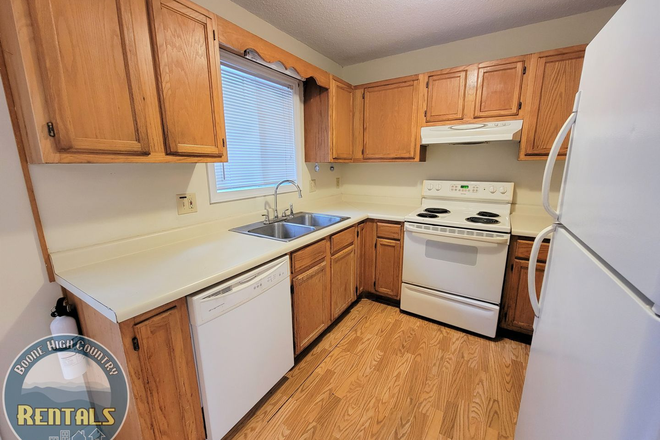 Photo - 323 Mountain Aire Lane Apartments