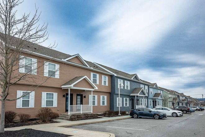 Exterior - The Villas at Happy Valley