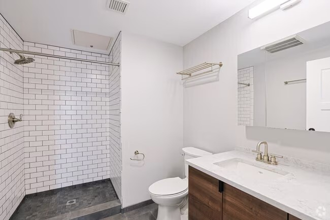 . - 2 BD/1 BA BOSTON APT | HEAT INCL | AVAILABLE 08/20