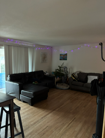 Living Room - Private Room in 4B1.5B