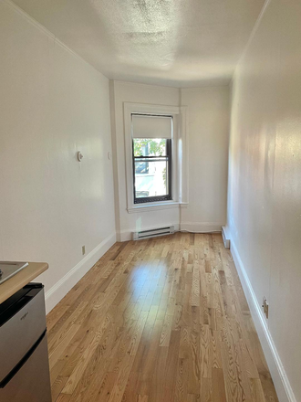 STUDIO - NO BROKER FEE! UNFURNISHED STUDIO AT 1061 BEACON STREET AVAILABLE NOW Apartments