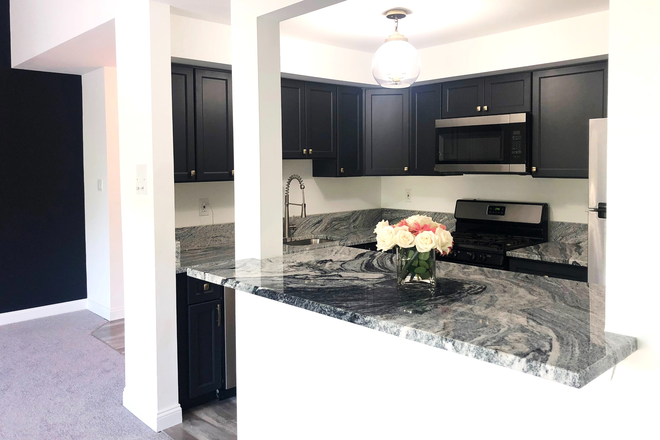 Kitchen - 2BR Condo-Trinity Ct-Princeton