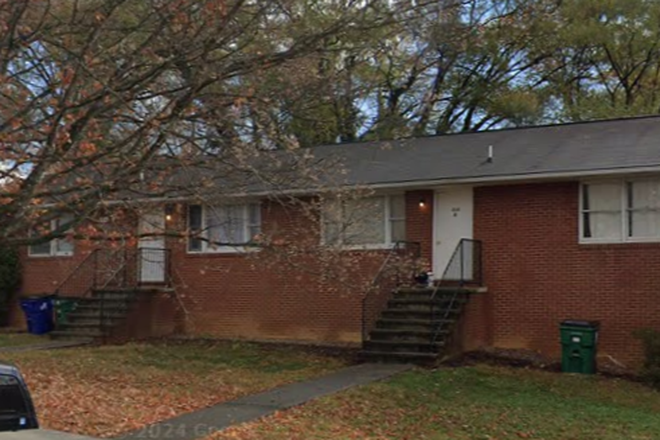 Outside Street View - Roommate Needed – Private Room in 2BR Apartment at 314 Reynolds Ave ($750/mo)