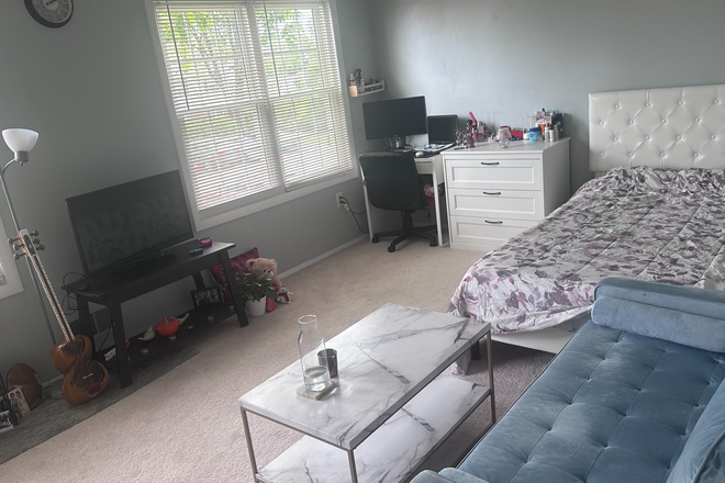 Bedroom - Master Bedroom Townhome