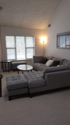 Living room - Apartment/Condo