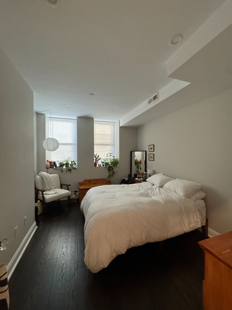 bedroom - Modern Brookline 4 bed with AC and in unit laundry - NO FEE! Apartments