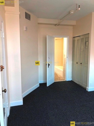 Call NOW for showings! 617-236-8550 - COMM AVE - FANTASTIC KENMORE 2 BED W/ HOT WTR INC! *AVAIL NOW* Apartments