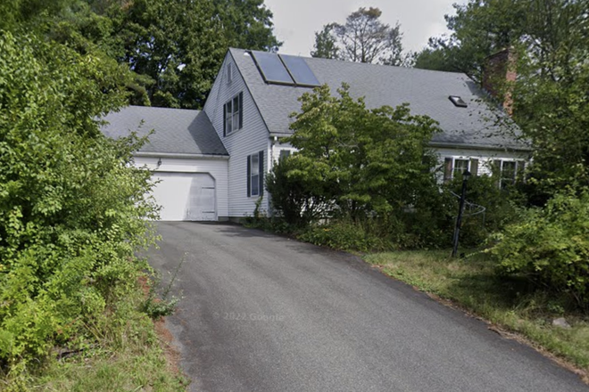 Outside Street View - 36 Hunters Hill Circle, Amherst, MA, 01002 (Summer Sublet)