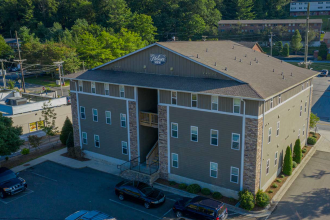 Apartment Complex - Holmes View Manor ***Girls Only***