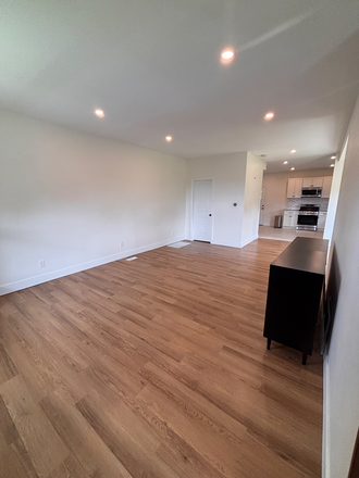 Living room - Fully renovated 3-bedroom, 2.5-bath single-family home, steps from Xavier University!