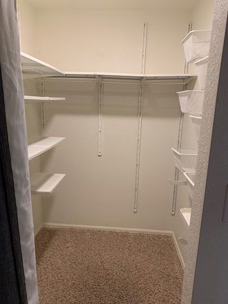 Large closet - Chateaux at Auroria Park Condo