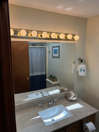 Upper Bathroom - Summer Rent by the Room Availability  - Campus Edge - 239 Old North Road South House