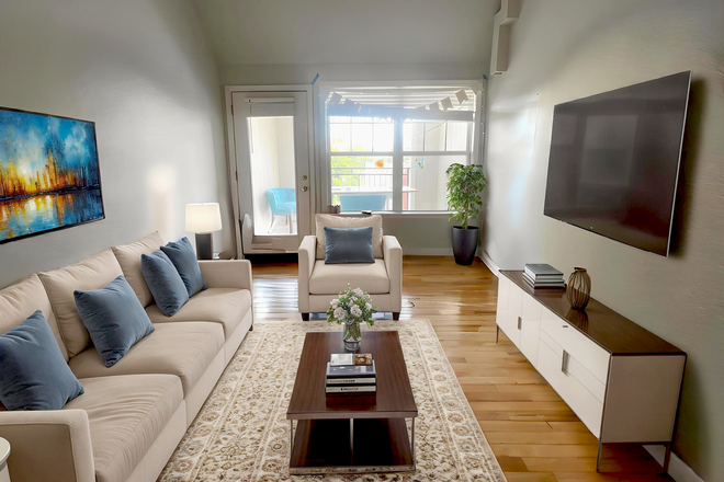LIVING ROOM - Camden Plaza | 4 Bedrooms | 4 Bathrooms | 4 Kitchenettes | 4 Balconies