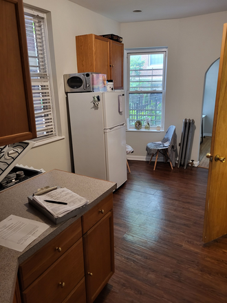 Call NOW for showings! 617-236-8600 - JOY ST - TRUE 2BR ON BEACON HILL FOR *9/1/2026* W/ LIVING RM, H&HW INC, EQUAL BDRMS, LNDRY IN BLDNG! Apartments