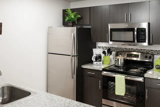 Kitchen - Park West Apartments