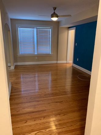 Main Living Space - Spacious studio close to campus Apartments