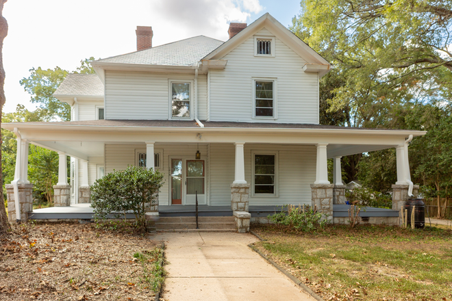 Front of House - Historic Morehead Hill Home, Walkable to Downtown and Duke