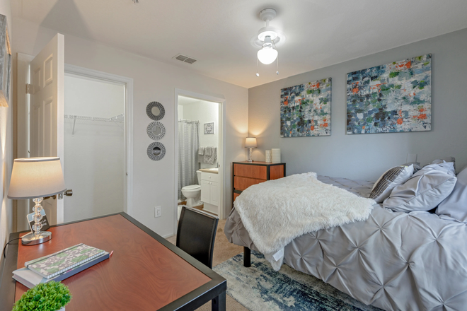 bedroom - College Station