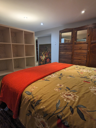 Bedroom storage - Fully Furnished Studio Basement Apartment Close to Subway Short Term Rental