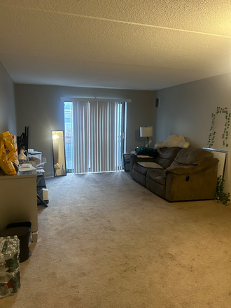 Living Room - Harbor Point Apartments