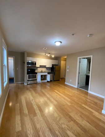 Call NOW for showings! 617-236-8600 - CHELSEA ST - *NO FEE* LRG OPEN 2BR/1BA IN MAVERICK SQ AVAIL *9/1/2026* W/ IN UNIT LNDRY, H&HW INC Apartments