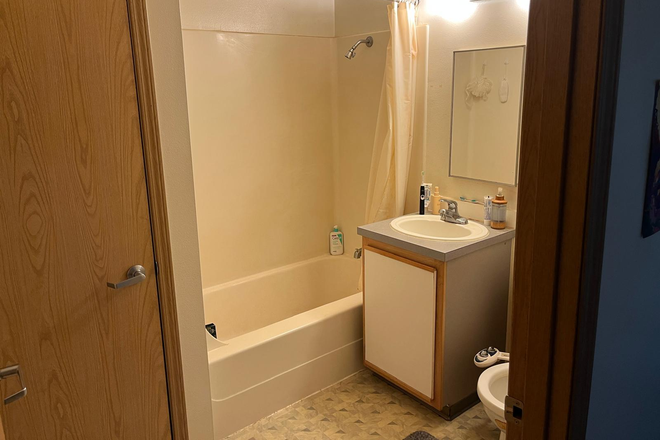 Bathroom - Spencer View Apartments