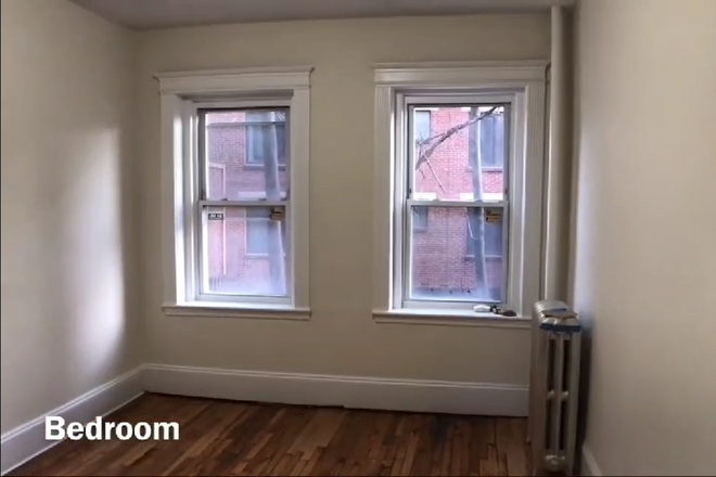 Bedroom - Room for rent in a 2 bedroom, 1 bathroom apartment near the green T line!