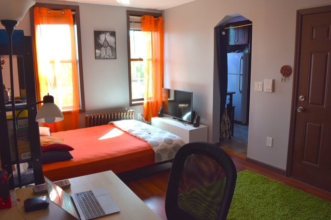 Bedroom - Private Sunny Studio in Ridgewood, Queens Apartments