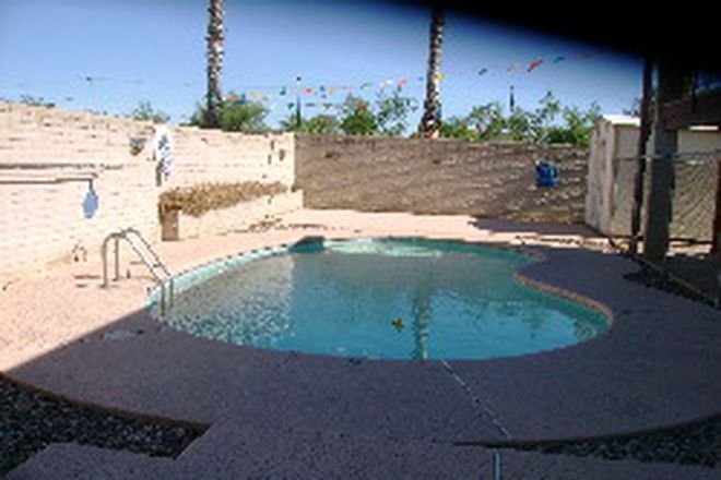 University Of Arizona Off Campus Housing Search Studio One Pool Area