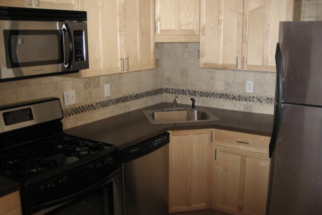 Kitchen #2 - 4 bed/ 1 bath available 09/01. Close to public transportation Apartments
