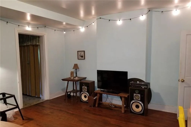 Family Room - W Clay Street House