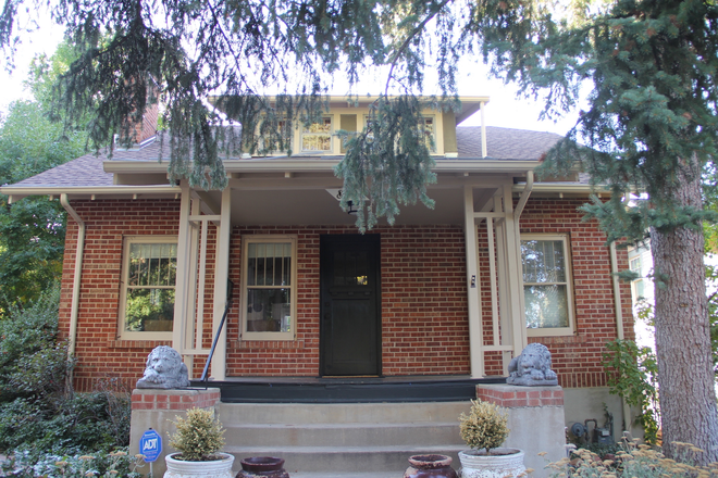 Outside street view - House for Rent Fall 2026-2027! Beautiful house on the Hill and close to campus!