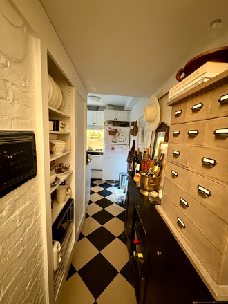A - FLAT OF THE HILL * PRIVATE PATIO * A/C Apartments