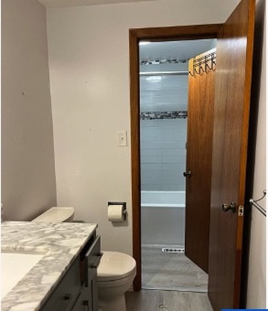 Wsahroom - University of Toronto Scarborough Student Rental