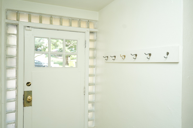 Front Door - Duplex Available 2026-2027 Duplex