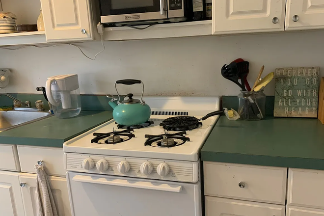 Call NOW for showings! 617-236-8550 - MELVIN AVE - *NO FEE* MODERN TRUE 3BR/1BA W/ LNDRY ON SITE, H&HW INC, SUN RM, DECK AVAIL *9/1/2026* Apartments