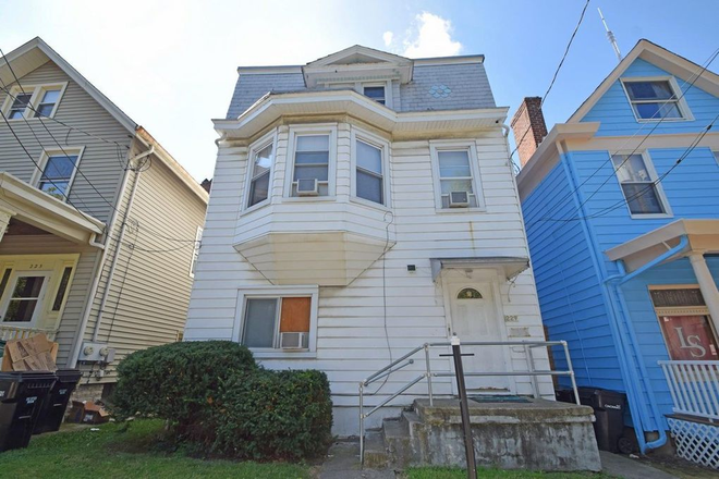 Exterior - 229 Atkinson St Duplex