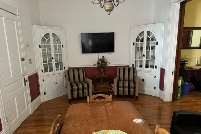 dining room - Furnished - Available Aug 2025 near Georgetown Law and John Hopkins Townhome