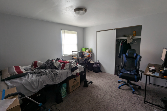 Bedroom - 1 Private Room Available for Lease Transfer Apartments