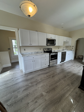 Kitchen - 240 State Street Apartments