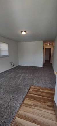 Upstairs living room - 5 Bedroom 2 Bath house newly remodeled house $2900 month