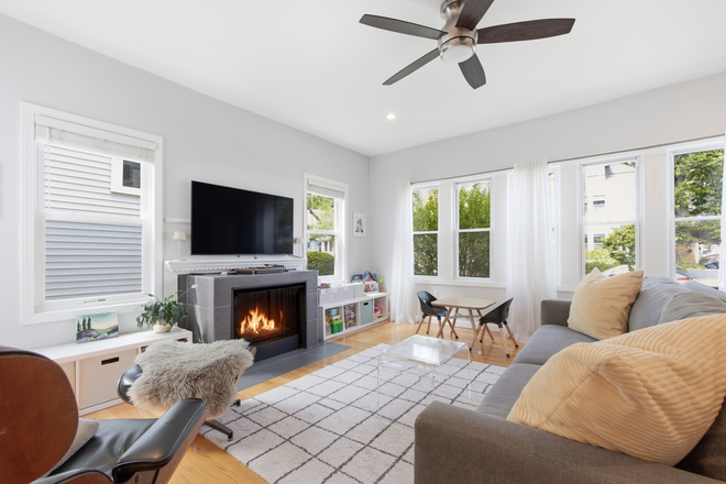living room - 2 Bedroom Condo seconds from Brown Stadium, close walk to Miriam hospital