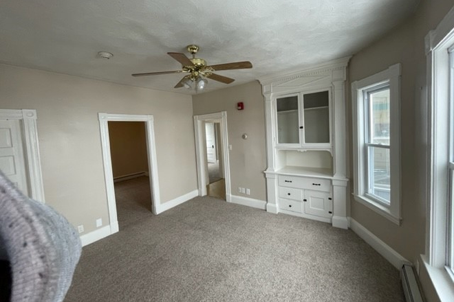 Living Room - 3-Bedroom Apartment w/ Free Washer/Dryer On Property